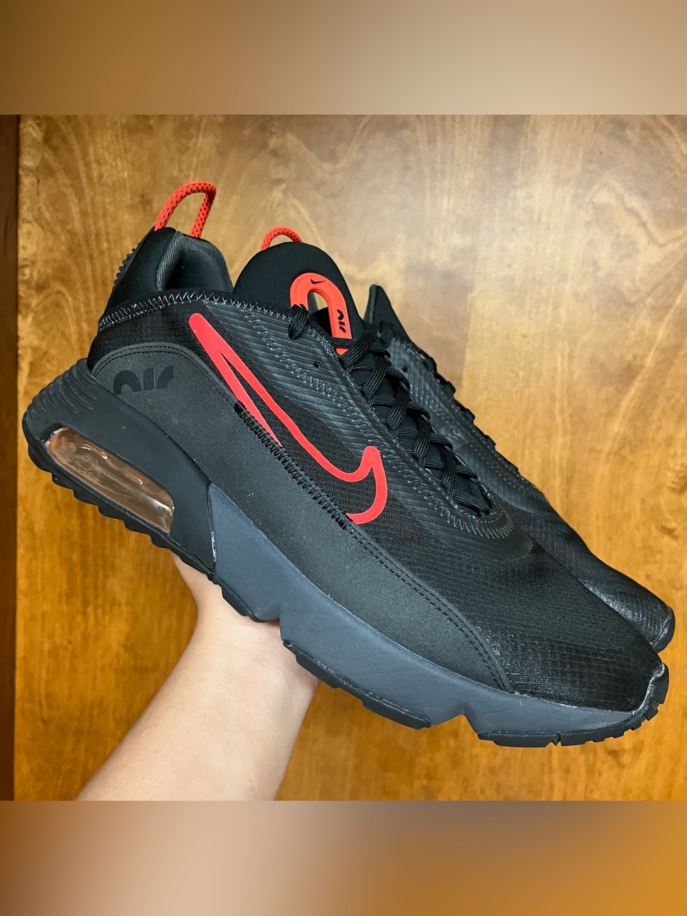 Nike air max 2090 radiant red size 13 Men